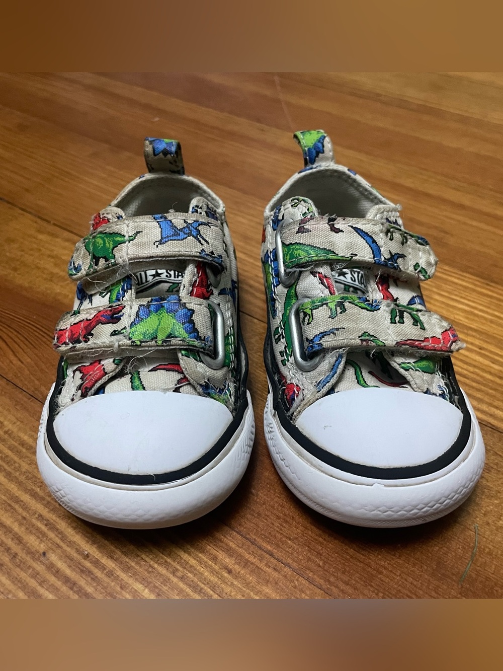 Converse Toddler Canvas Sneakers with Colorful Dinosaur Print Size 5